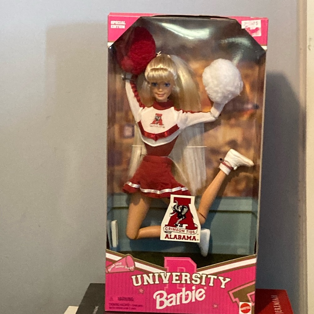 NRFB BARBIE cheerleader U of Ala.  Box is appx. 13” x 6 1/2” x 2 1/2” $65 - Picture 7 of 7